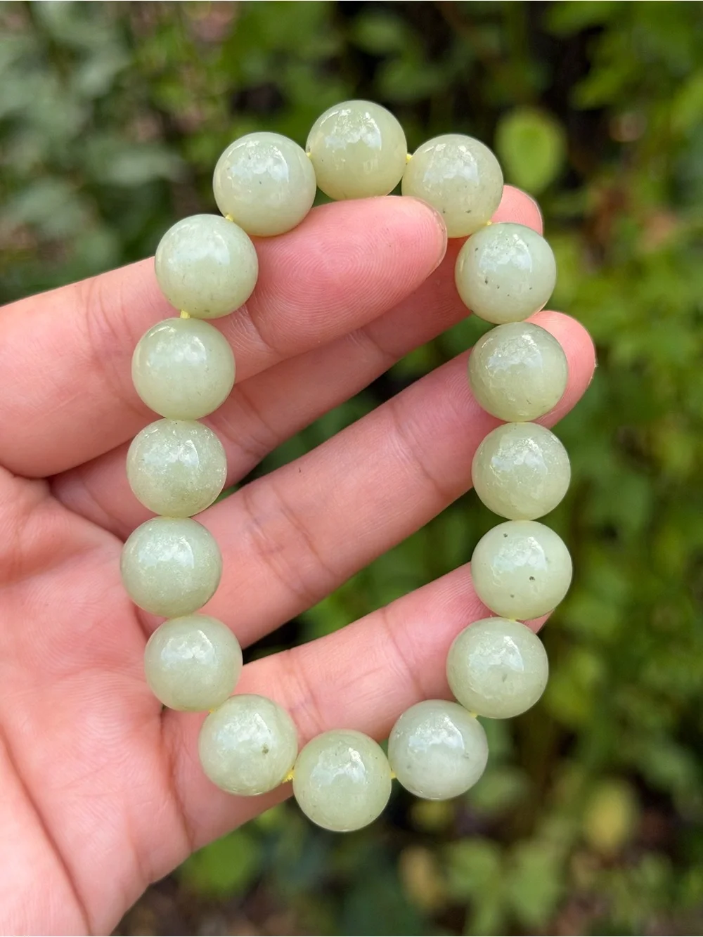 12mm stretchable green He Tian jade bracelet 1756
